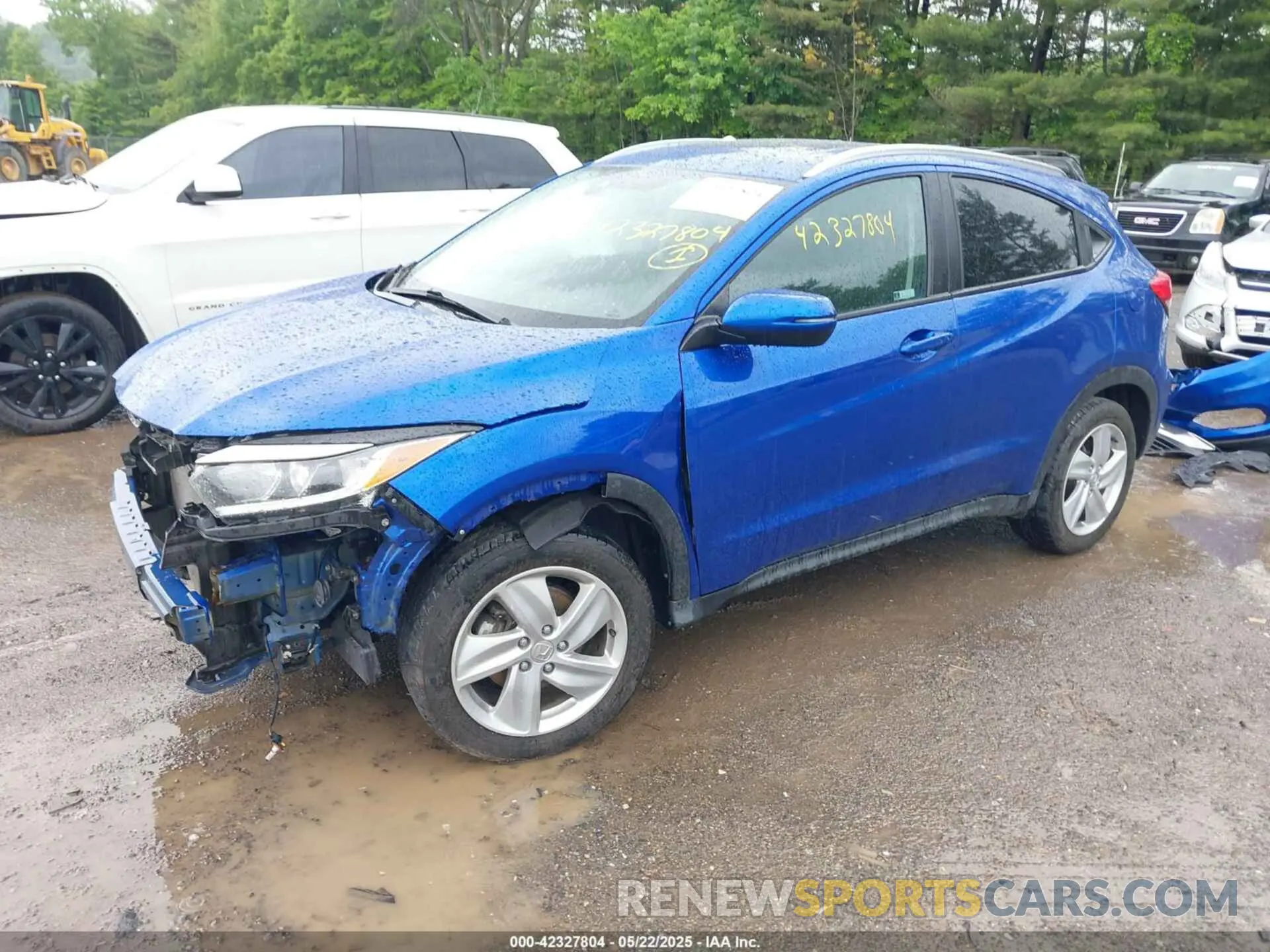 2 Photograph of a damaged car 3CZRU6H53KM709725 HONDA HR-V 2019