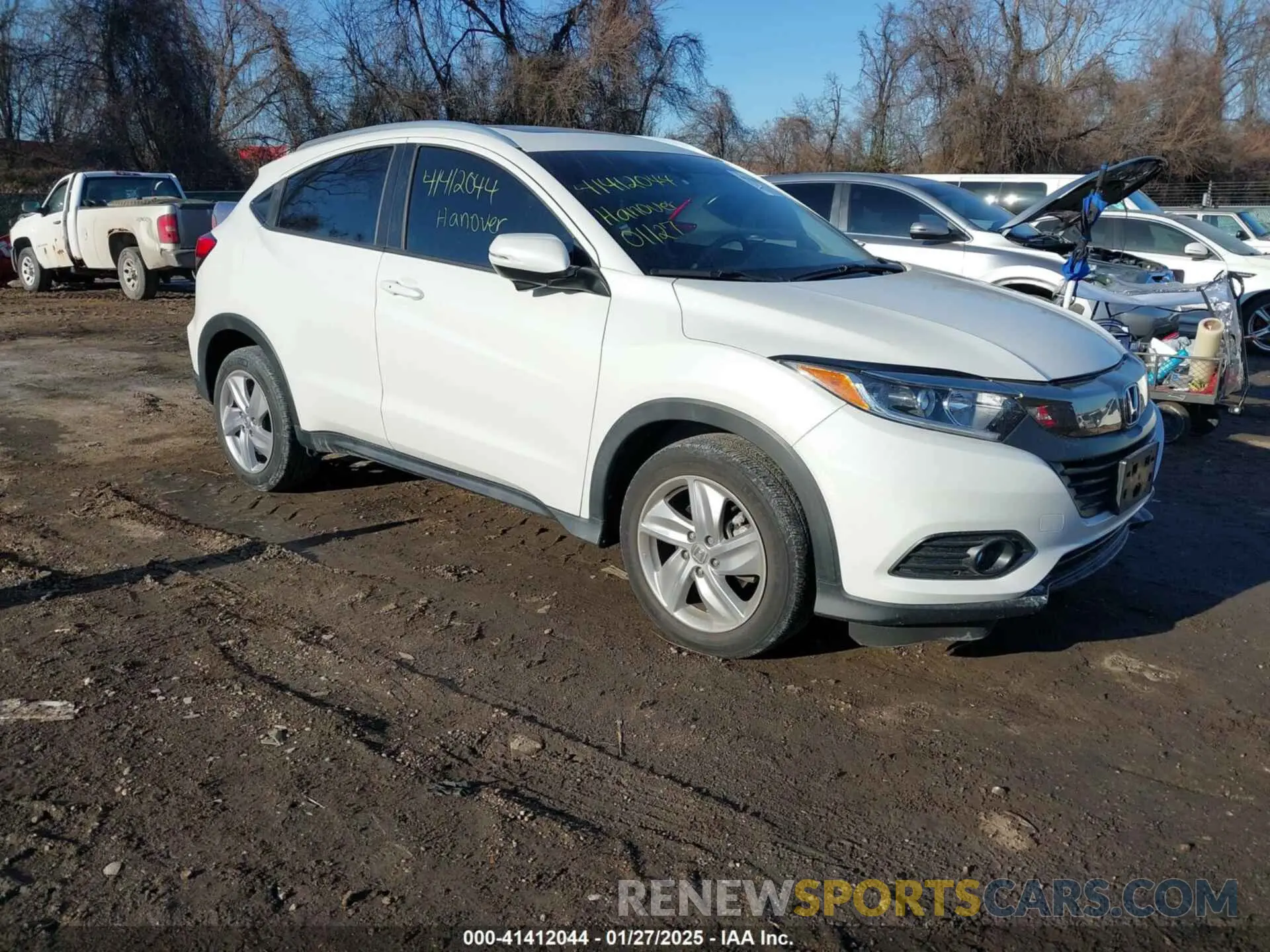 1 Photograph of a damaged car 3CZRU6H53KM732423 HONDA HR-V 2019