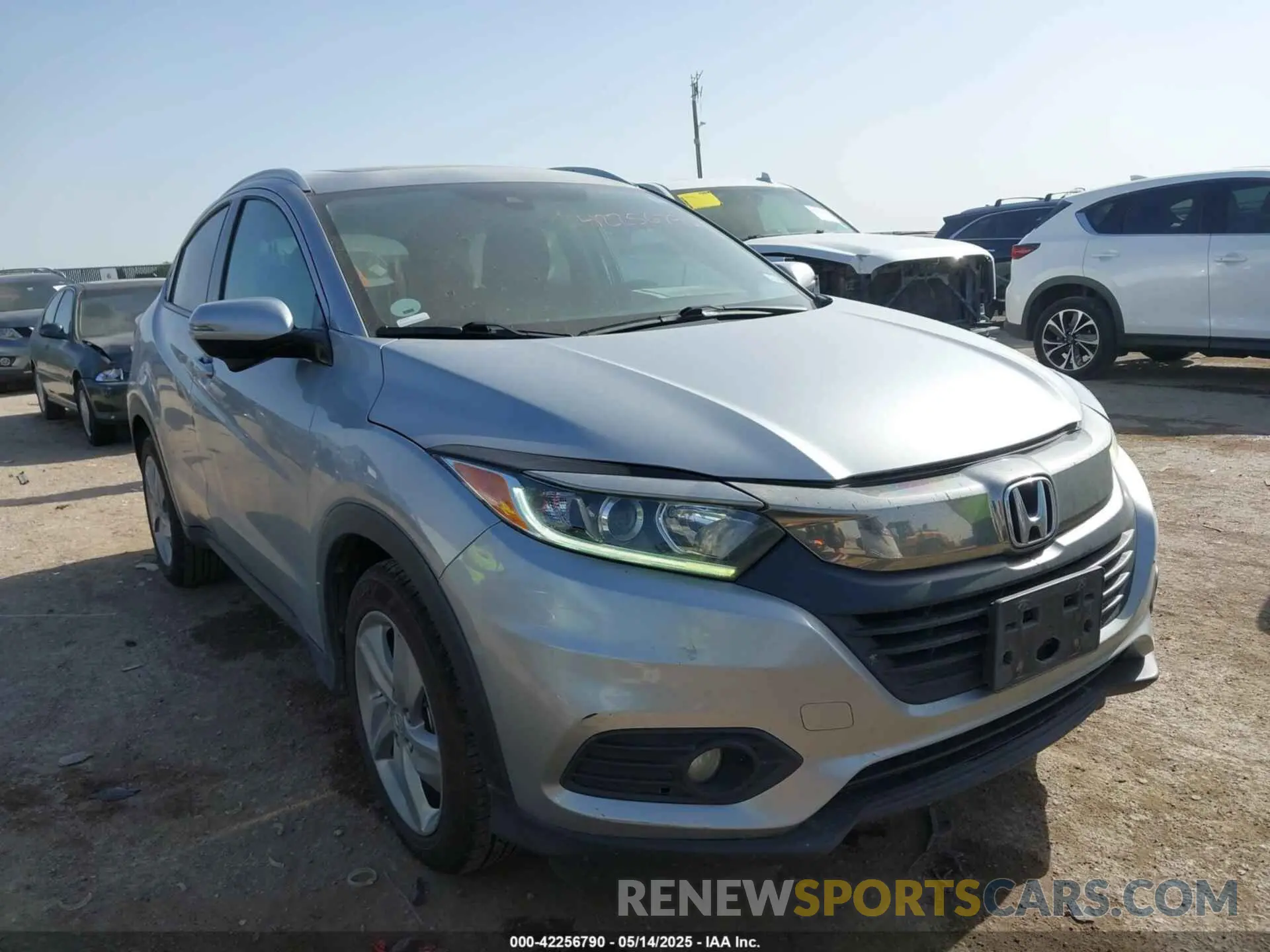 1 Photograph of a damaged car 3CZRU6H53KM733846 HONDA HR-V 2019