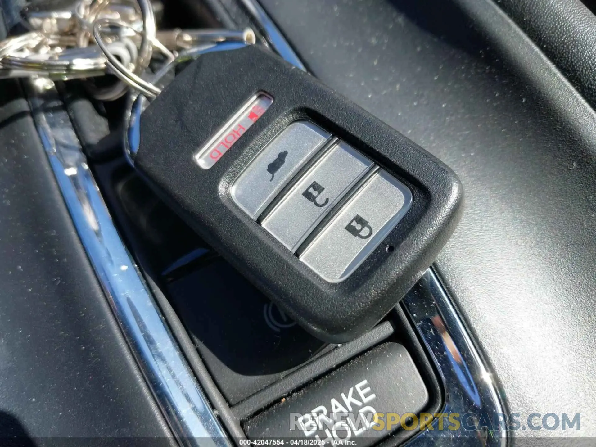 11 Photograph of a damaged car 3CZRU6H53KM740327 HONDA HR-V 2019