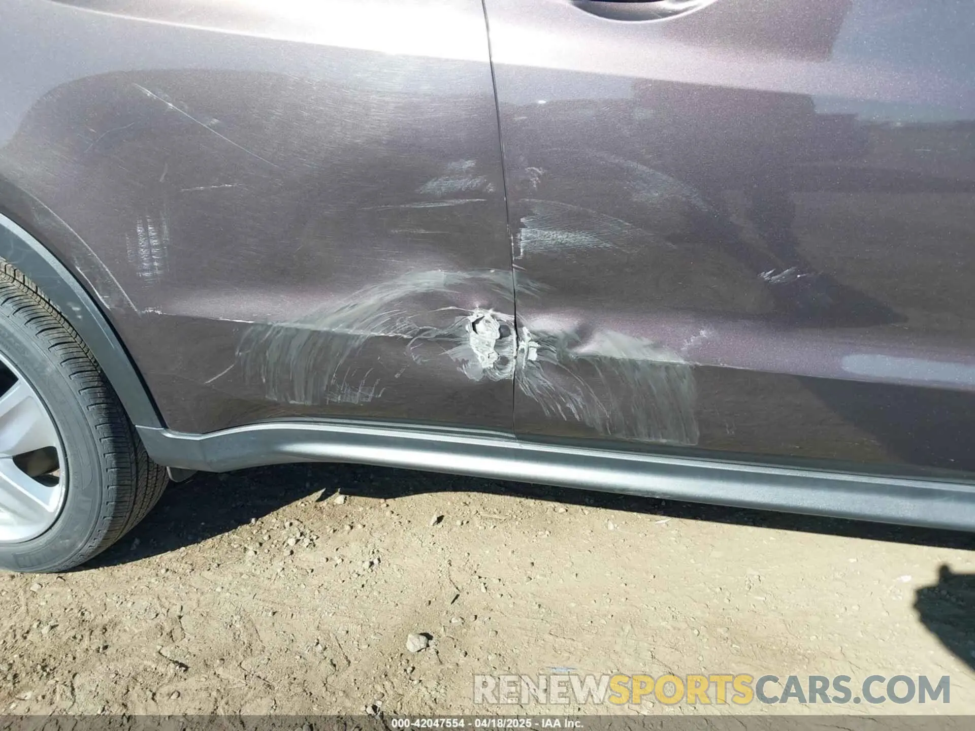 6 Photograph of a damaged car 3CZRU6H53KM740327 HONDA HR-V 2019