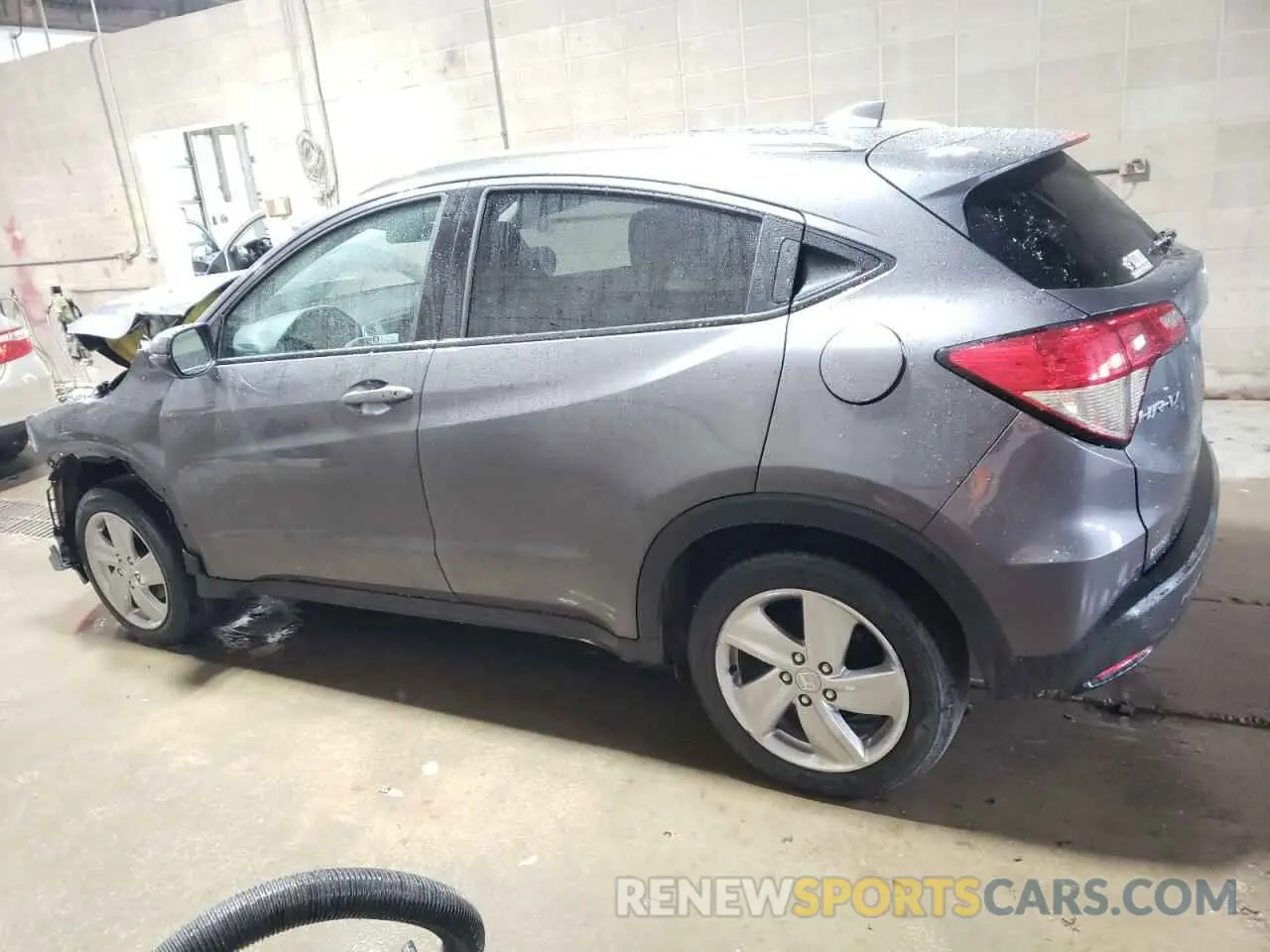 2 Photograph of a damaged car 3CZRU6H54KM717249 HONDA HR-V 2019