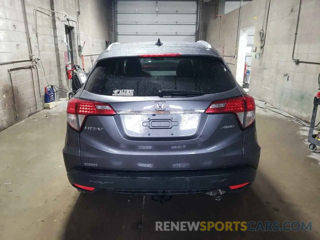 6 Photograph of a damaged car 3CZRU6H54KM717249 HONDA HR-V 2019