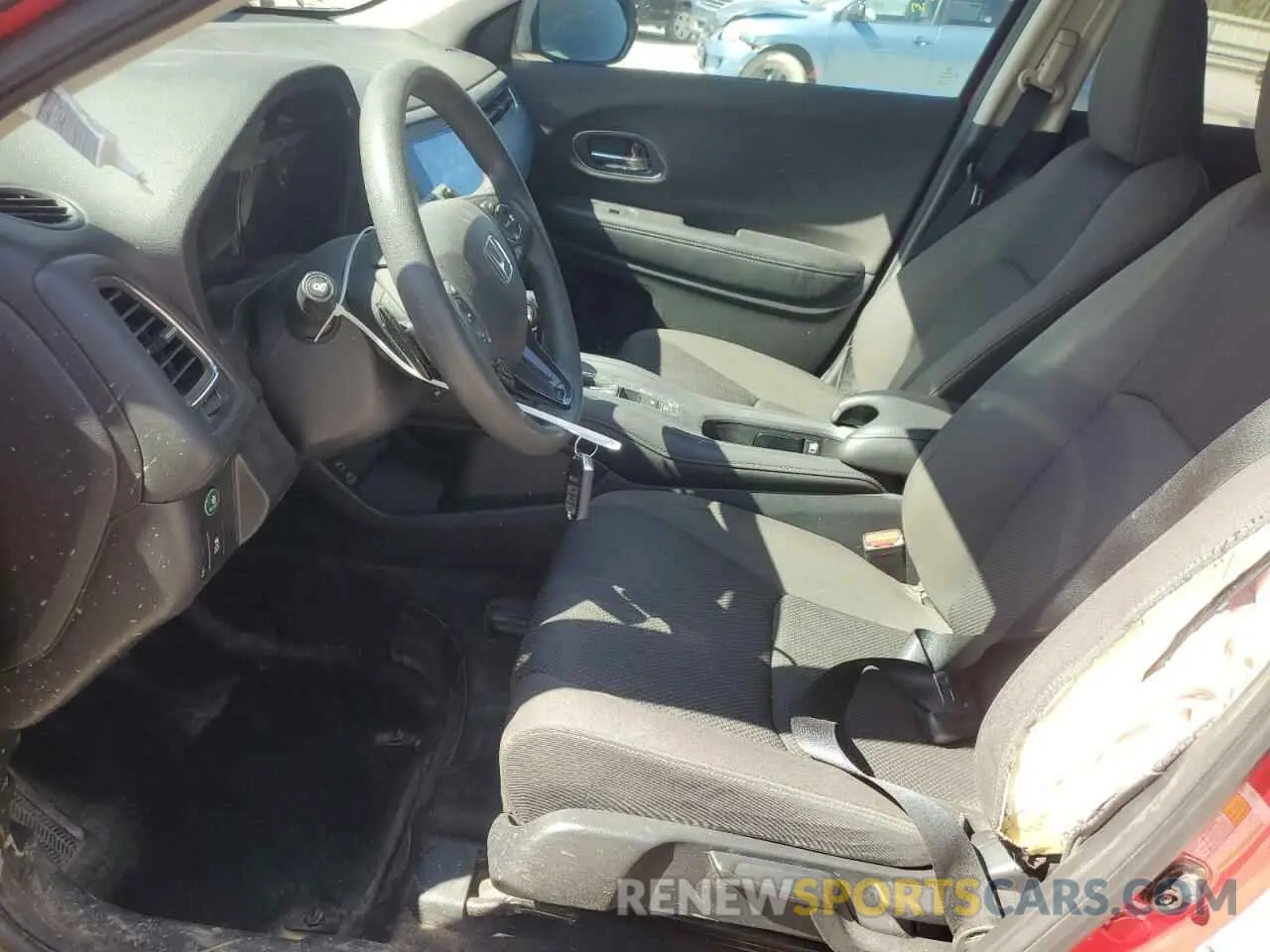 7 Photograph of a damaged car 3CZRU6H54KM725996 HONDA HR-V 2019