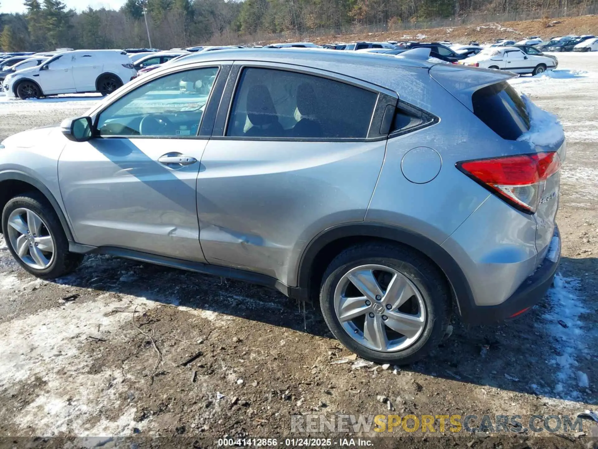 14 Photograph of a damaged car 3CZRU6H54KM737274 HONDA HR-V 2019