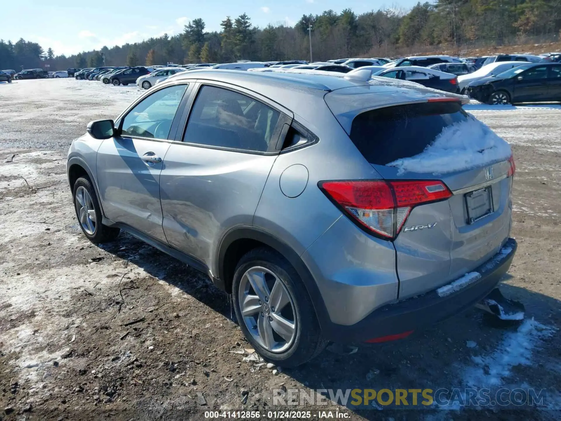 3 Photograph of a damaged car 3CZRU6H54KM737274 HONDA HR-V 2019