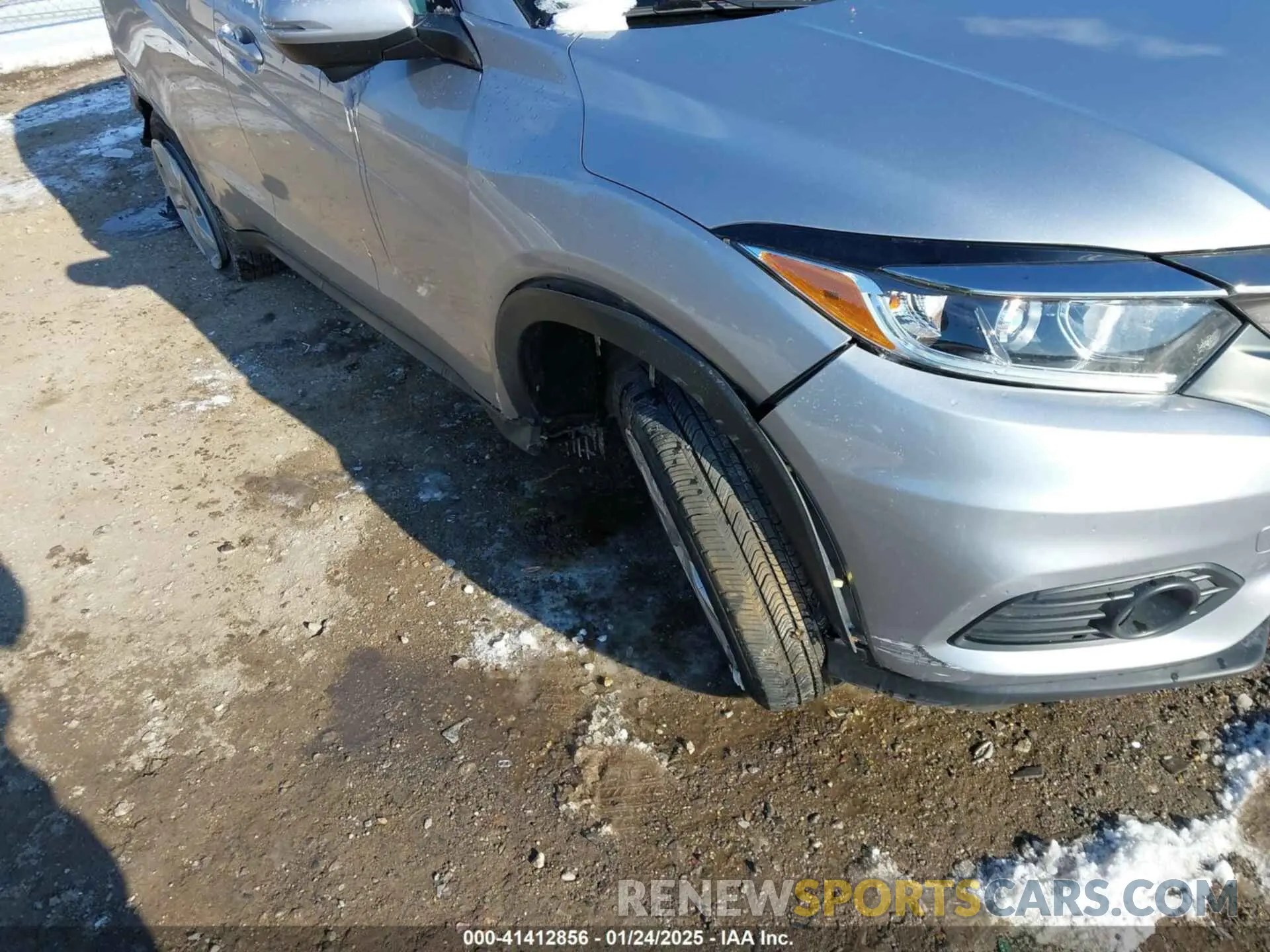 6 Photograph of a damaged car 3CZRU6H54KM737274 HONDA HR-V 2019