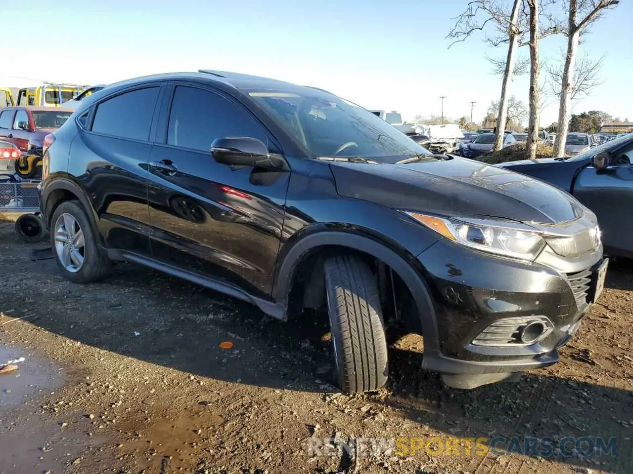 4 Photograph of a damaged car 3CZRU6H55KM709287 HONDA HR-V 2019