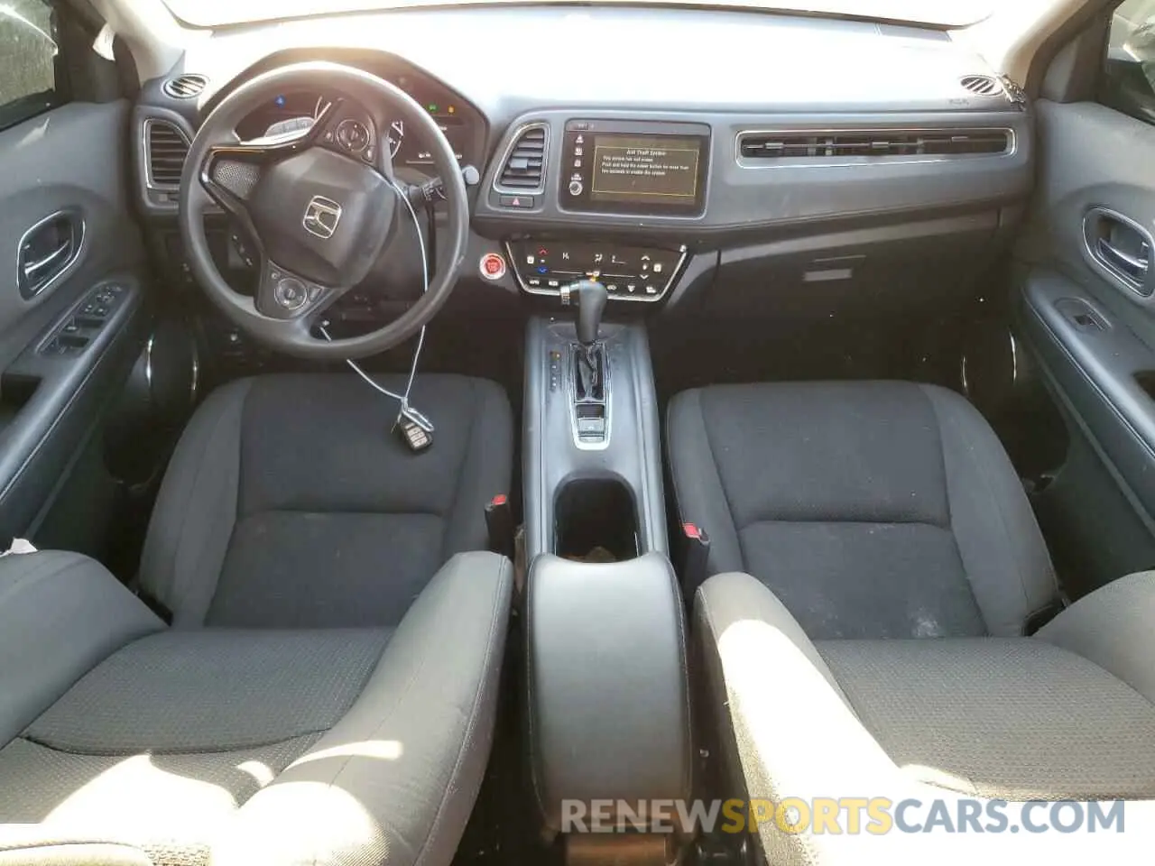 8 Photograph of a damaged car 3CZRU6H55KM709287 HONDA HR-V 2019