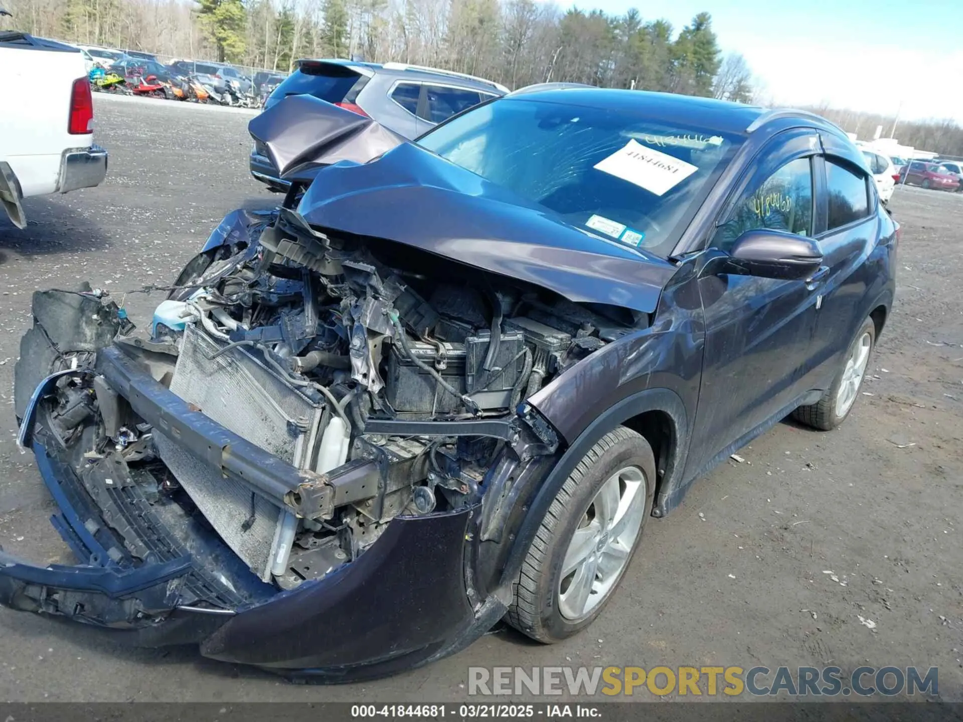 2 Photograph of a damaged car 3CZRU6H55KM721410 HONDA HR-V 2019
