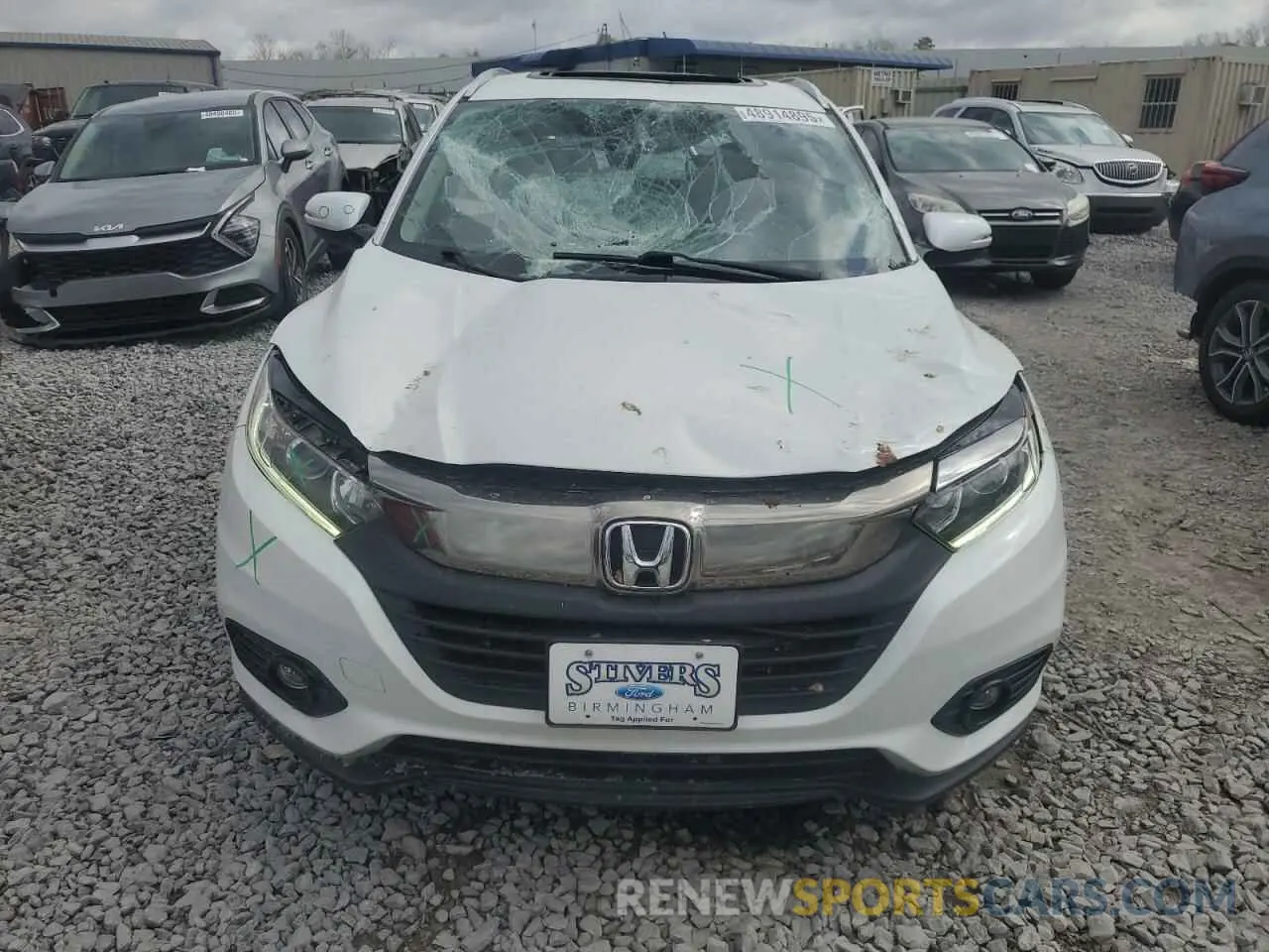 5 Photograph of a damaged car 3CZRU6H55KM731502 HONDA HR-V 2019