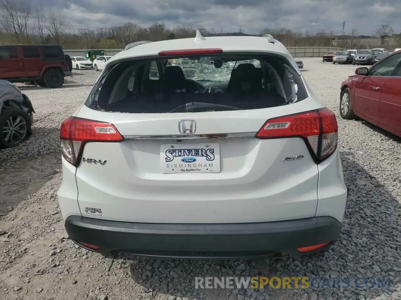 6 Photograph of a damaged car 3CZRU6H55KM731502 HONDA HR-V 2019