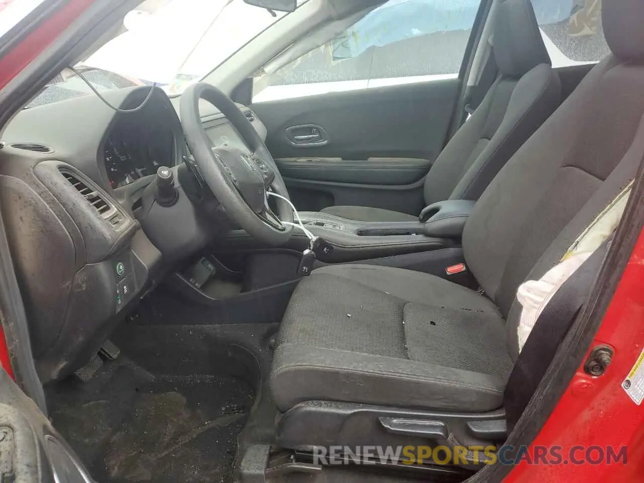 7 Photograph of a damaged car 3CZRU6H55KM732648 HONDA HR-V 2019
