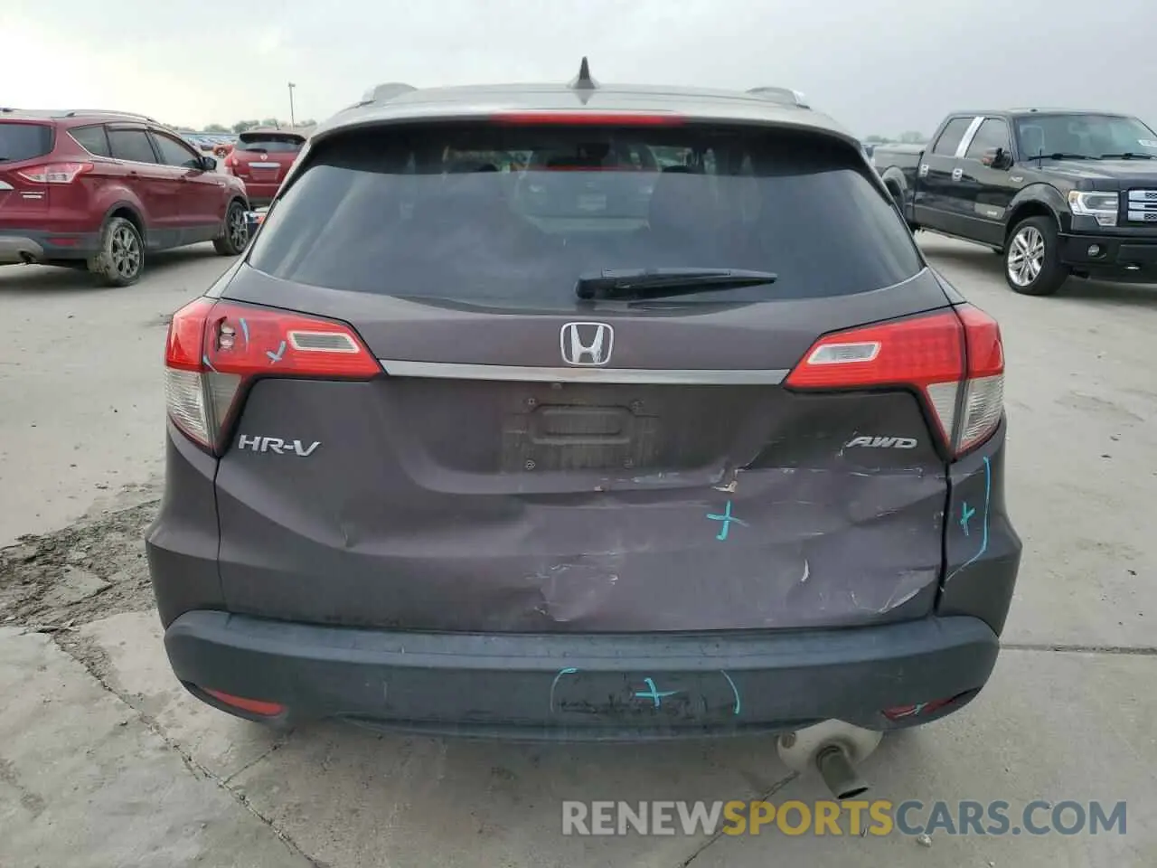 6 Photograph of a damaged car 3CZRU6H55KM740300 HONDA HR-V 2019