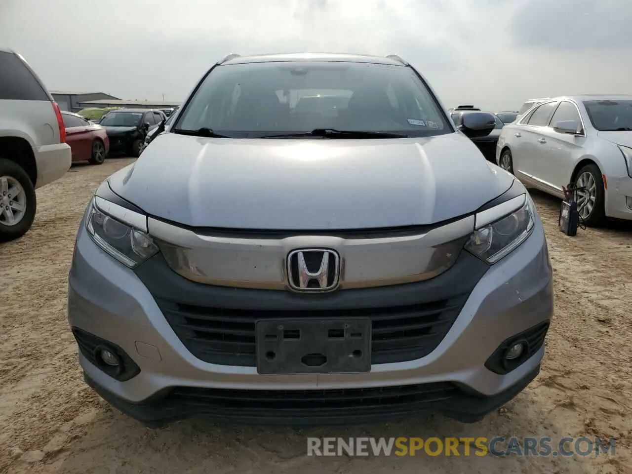 5 Photograph of a damaged car 3CZRU6H56KM718659 HONDA HR-V 2019