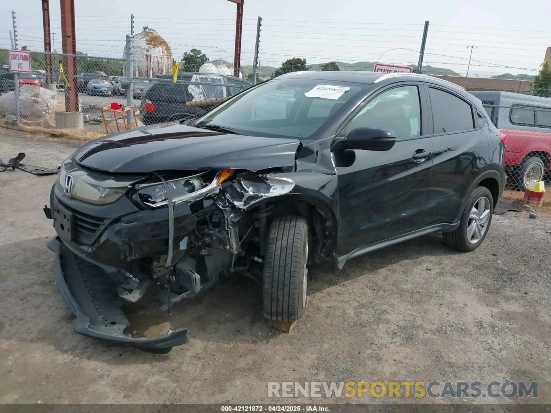 2 Photograph of a damaged car 3CZRU6H56KM719942 HONDA HR-V 2019