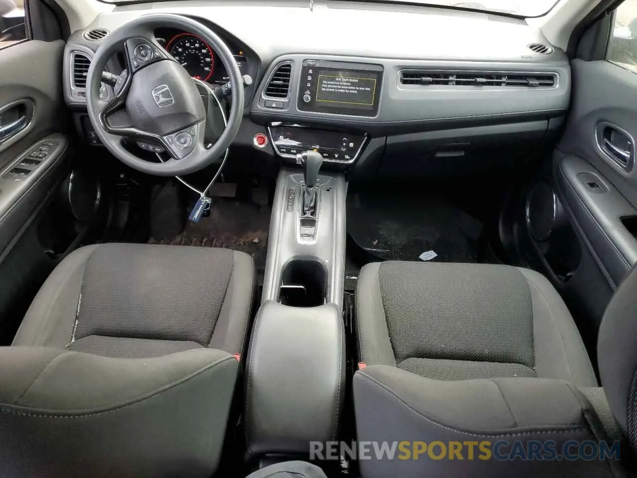 8 Photograph of a damaged car 3CZRU6H57KM709789 HONDA HR-V 2019