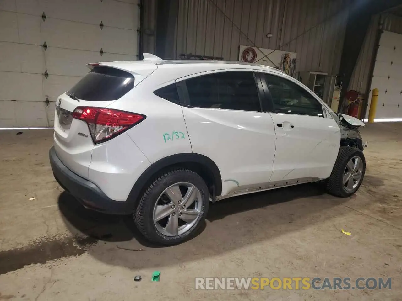 3 Photograph of a damaged car 3CZRU6H57KM716788 HONDA HR-V 2019