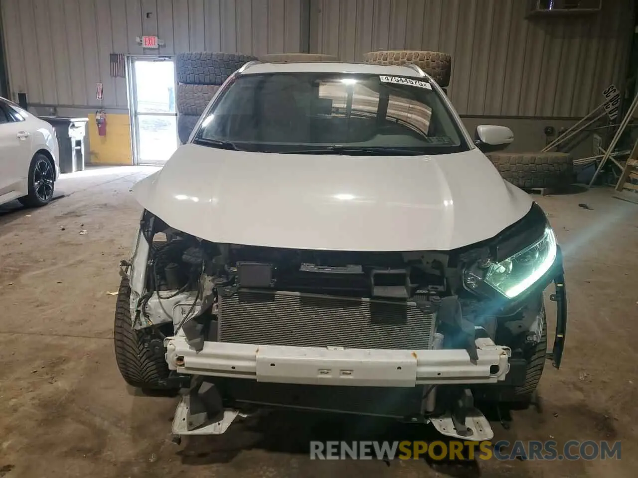 5 Photograph of a damaged car 3CZRU6H57KM716788 HONDA HR-V 2019