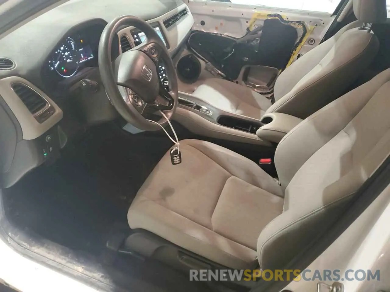 7 Photograph of a damaged car 3CZRU6H57KM716788 HONDA HR-V 2019