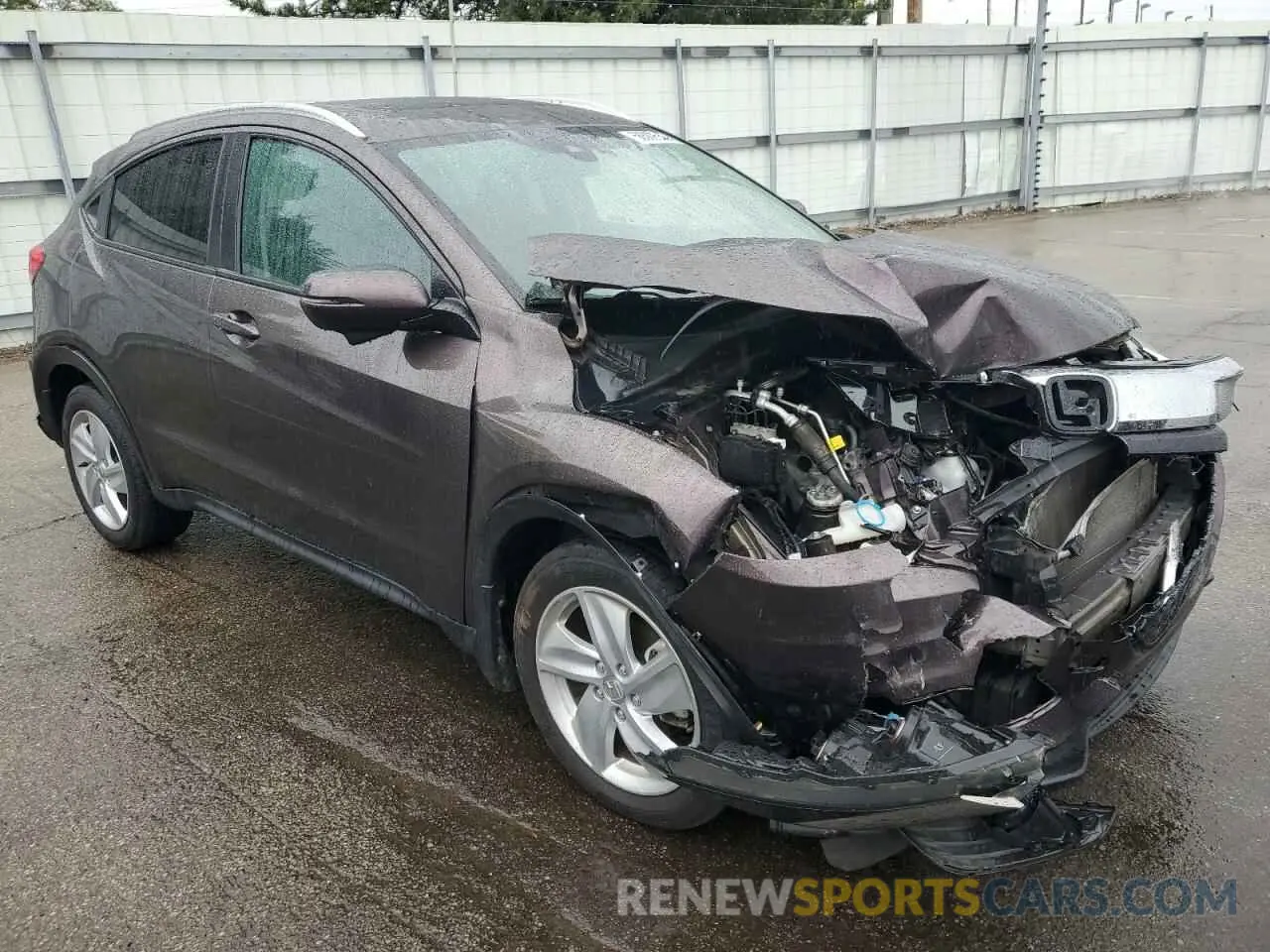 4 Photograph of a damaged car 3CZRU6H57KM722672 HONDA HR-V 2019