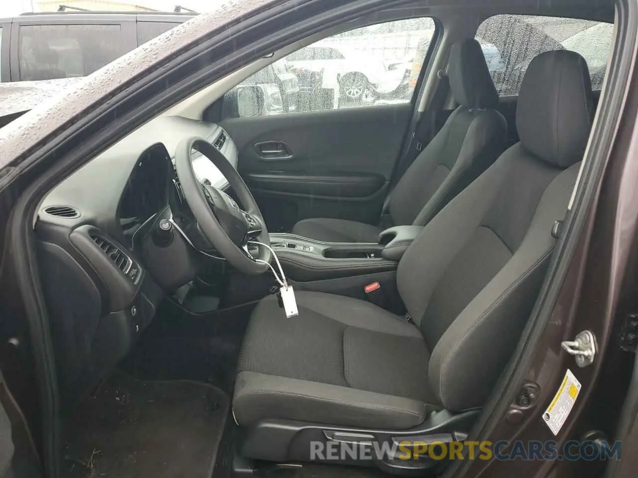 7 Photograph of a damaged car 3CZRU6H57KM722672 HONDA HR-V 2019