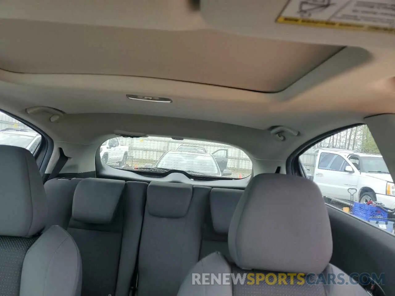 10 Photograph of a damaged car 3CZRU6H58KM714130 HONDA HR-V 2019