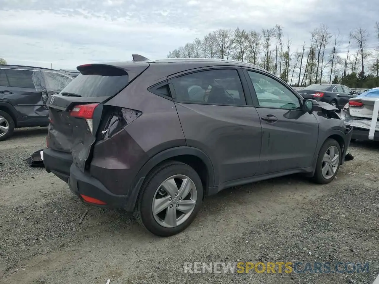 3 Photograph of a damaged car 3CZRU6H58KM714130 HONDA HR-V 2019
