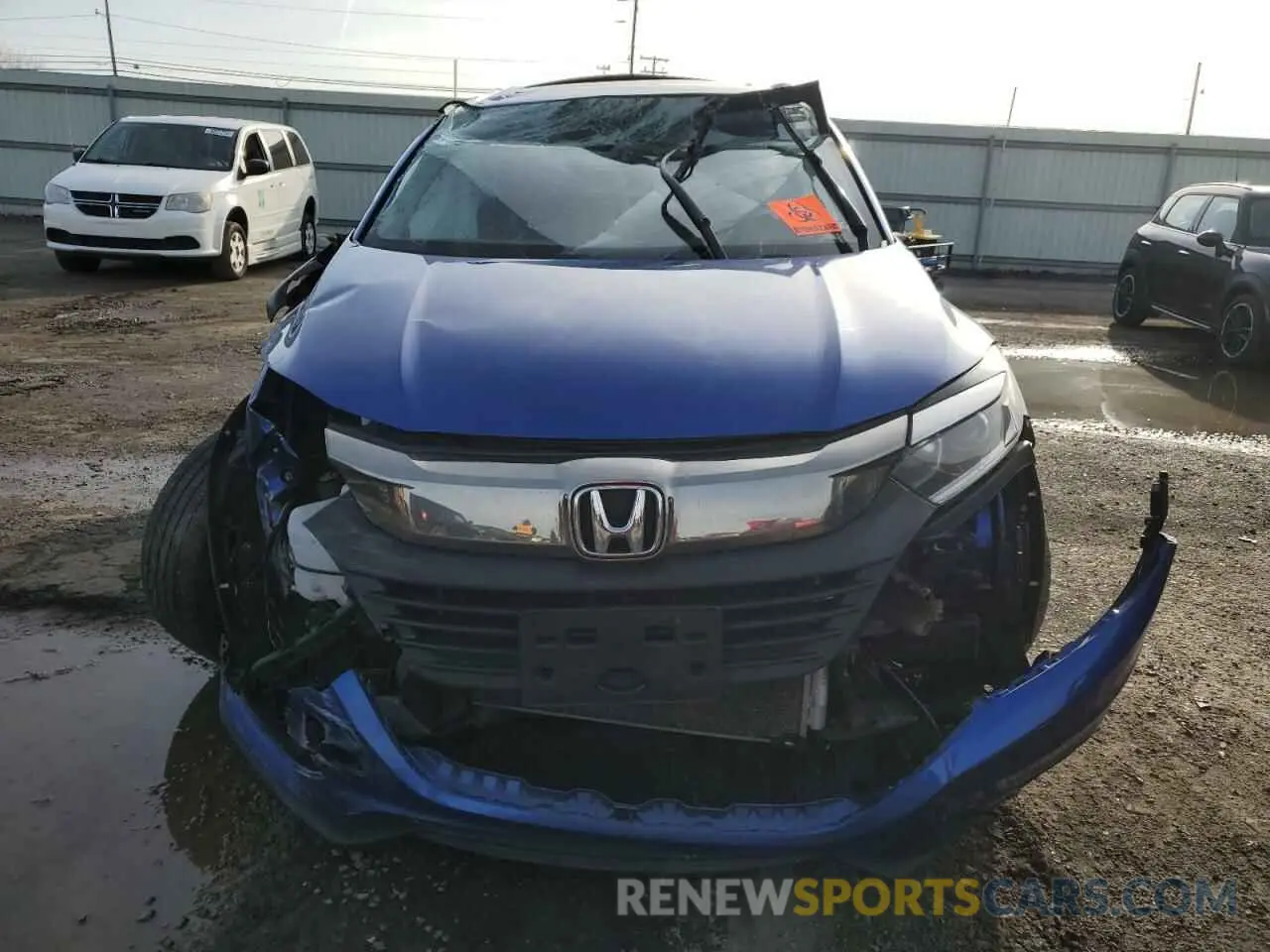 5 Photograph of a damaged car 3CZRU6H58KM724043 HONDA HR-V 2019
