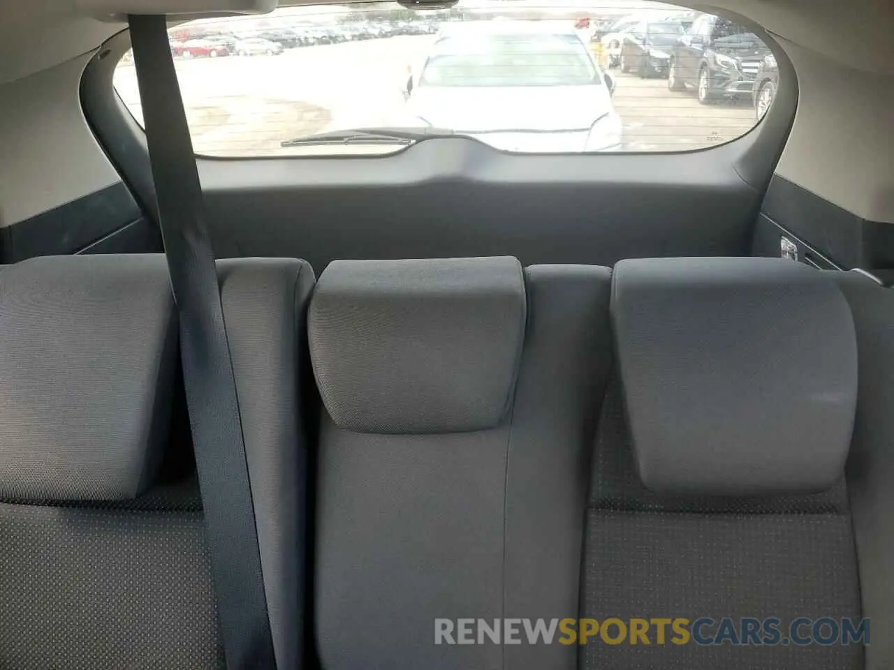 10 Photograph of a damaged car 3CZRU6H58KM741036 HONDA HR-V 2019