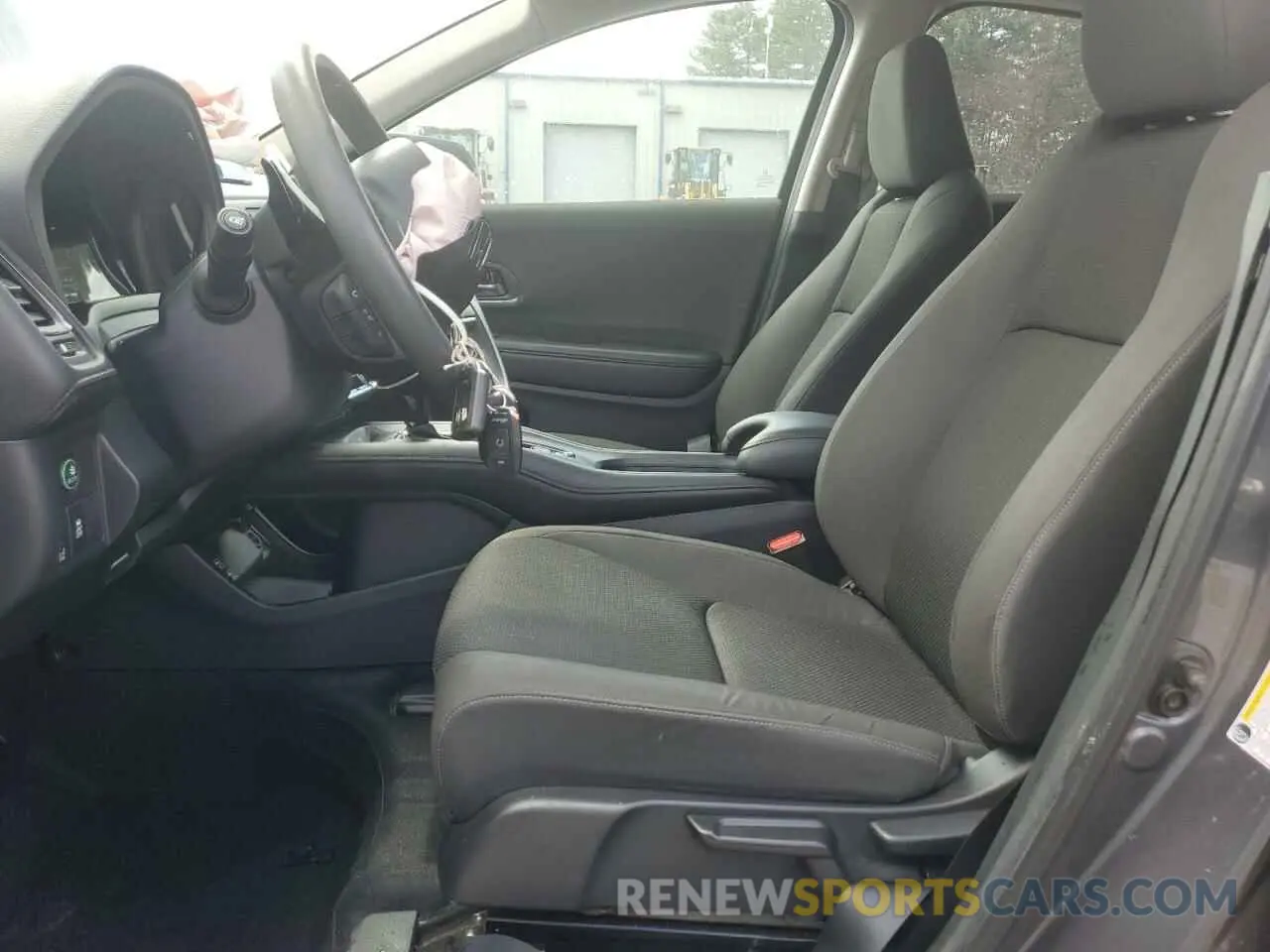 7 Photograph of a damaged car 3CZRU6H58KM741036 HONDA HR-V 2019