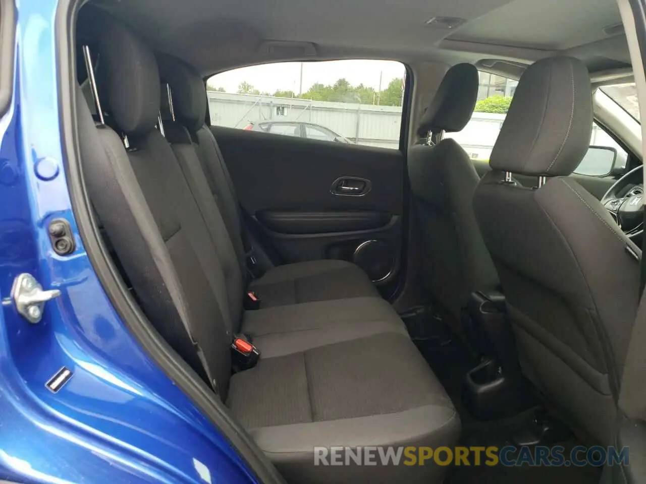 11 Photograph of a damaged car 3CZRU6H58KM741991 HONDA HR-V 2019