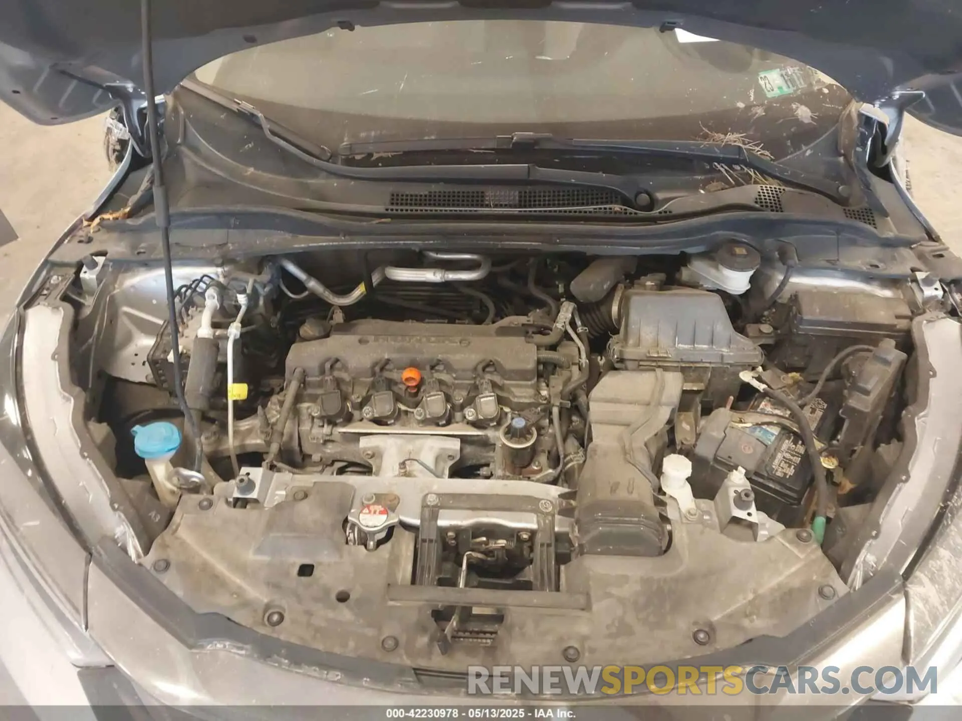 10 Photograph of a damaged car 3CZRU6H58KM743191 HONDA HR-V 2019