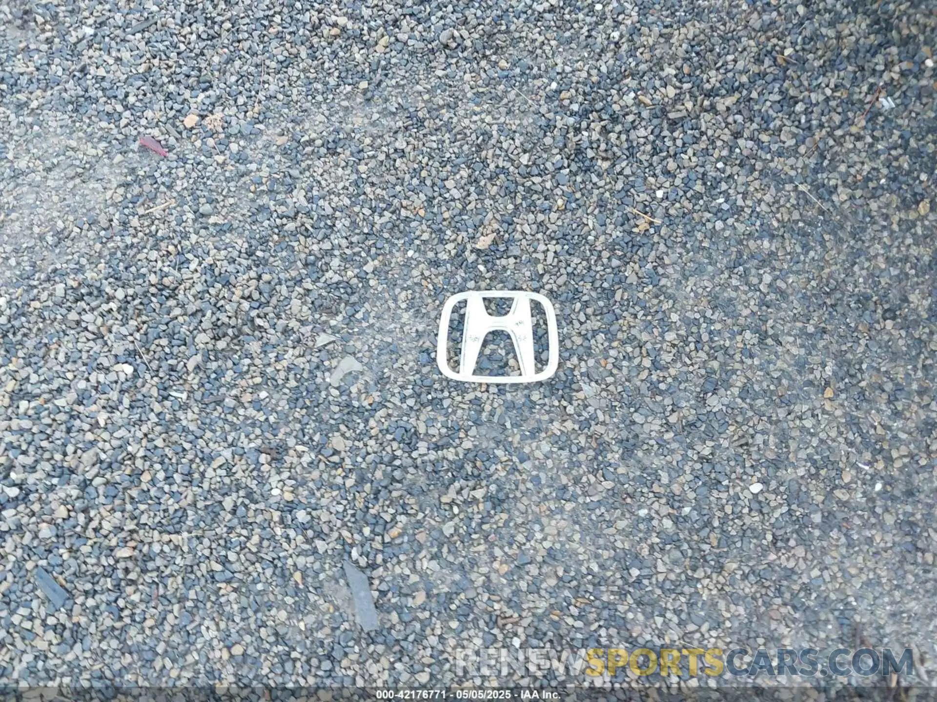 12 Photograph of a damaged car 3CZRU6H59KM728943 HONDA HR-V 2019