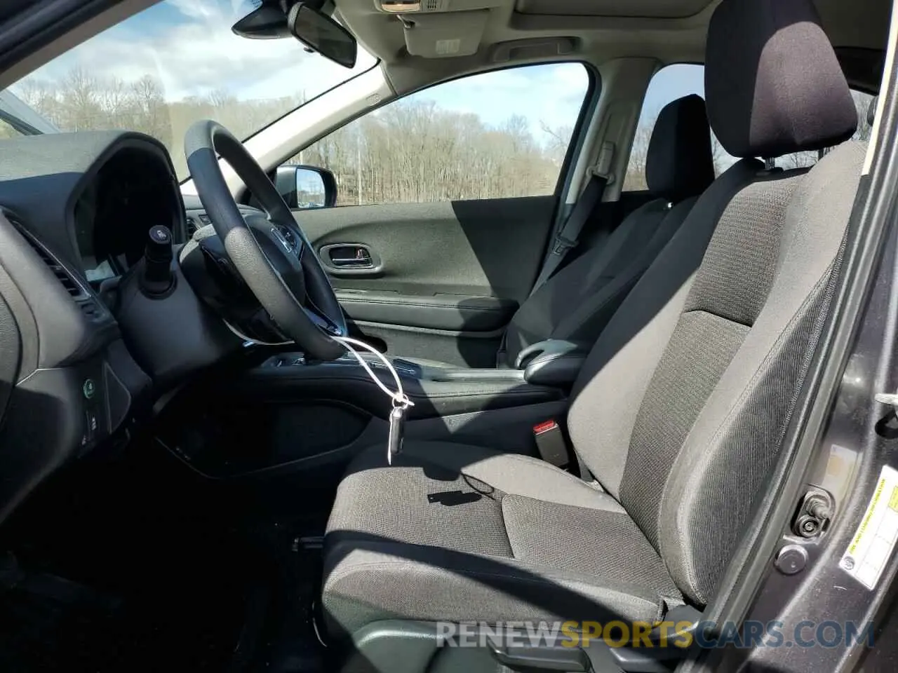 7 Photograph of a damaged car 3CZRU6H59KM731096 HONDA HR-V 2019