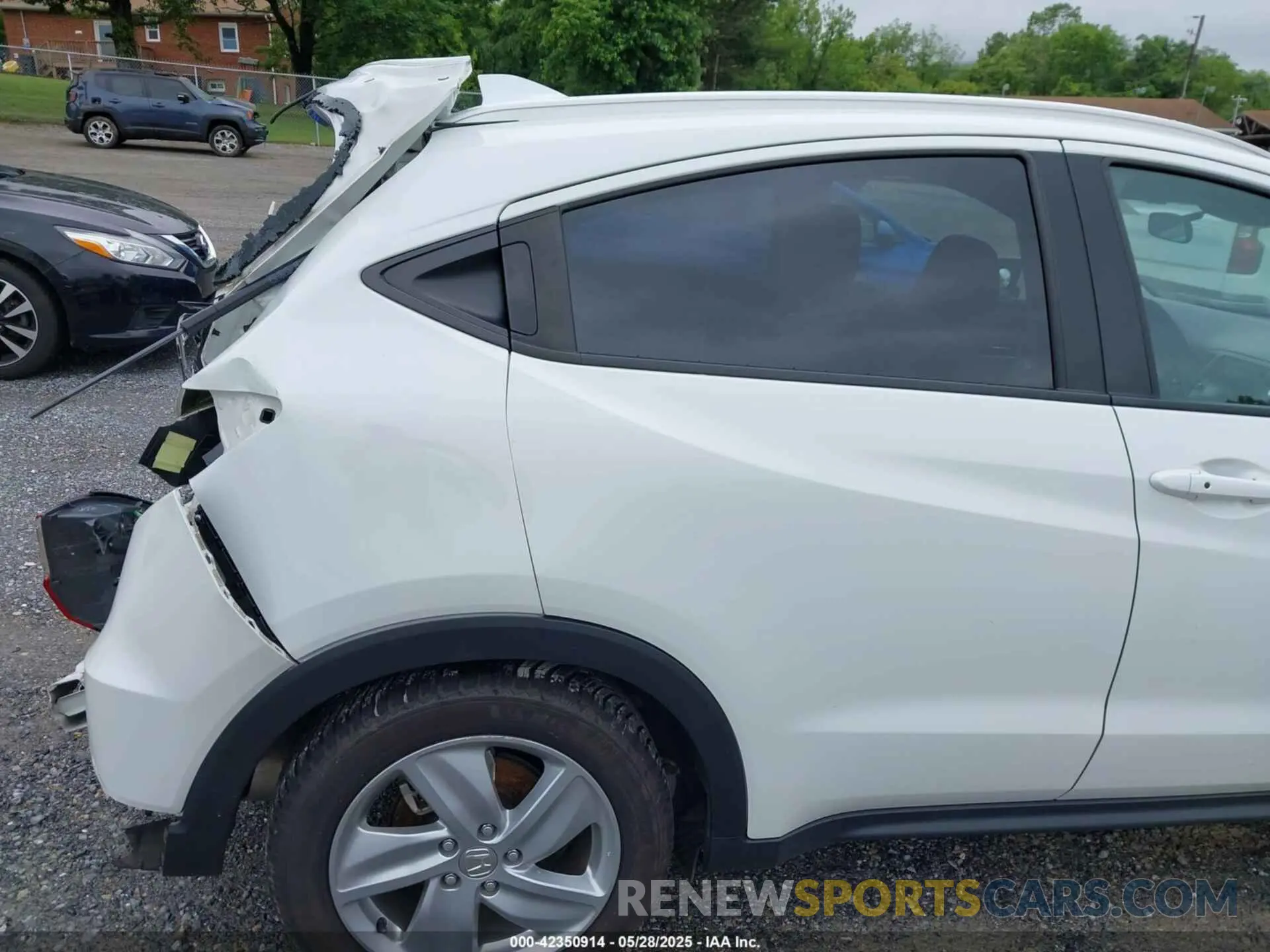 20 Photograph of a damaged car 3CZRU6H59KM733494 HONDA HR-V 2019
