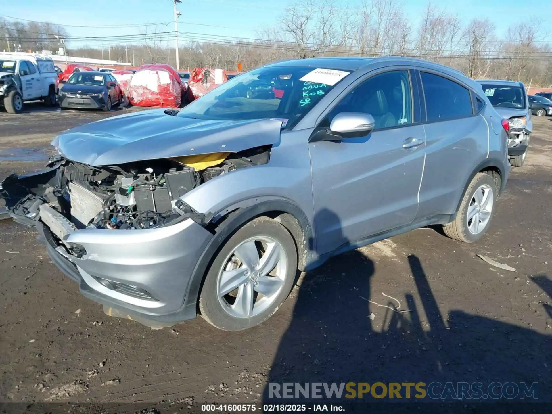 2 Photograph of a damaged car 3CZRU6H71KM706288 HONDA HR-V 2019