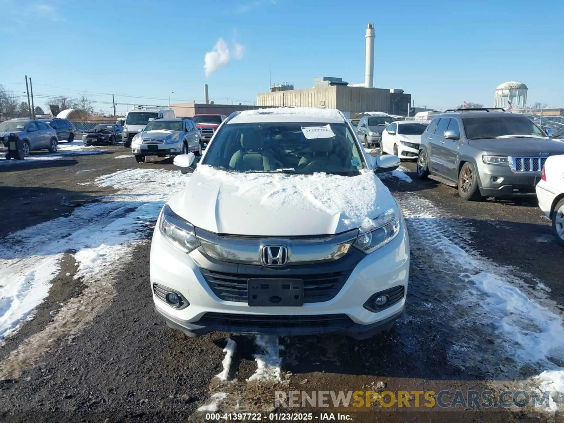 12 Photograph of a damaged car 3CZRU6H71KM721096 HONDA HR-V 2019