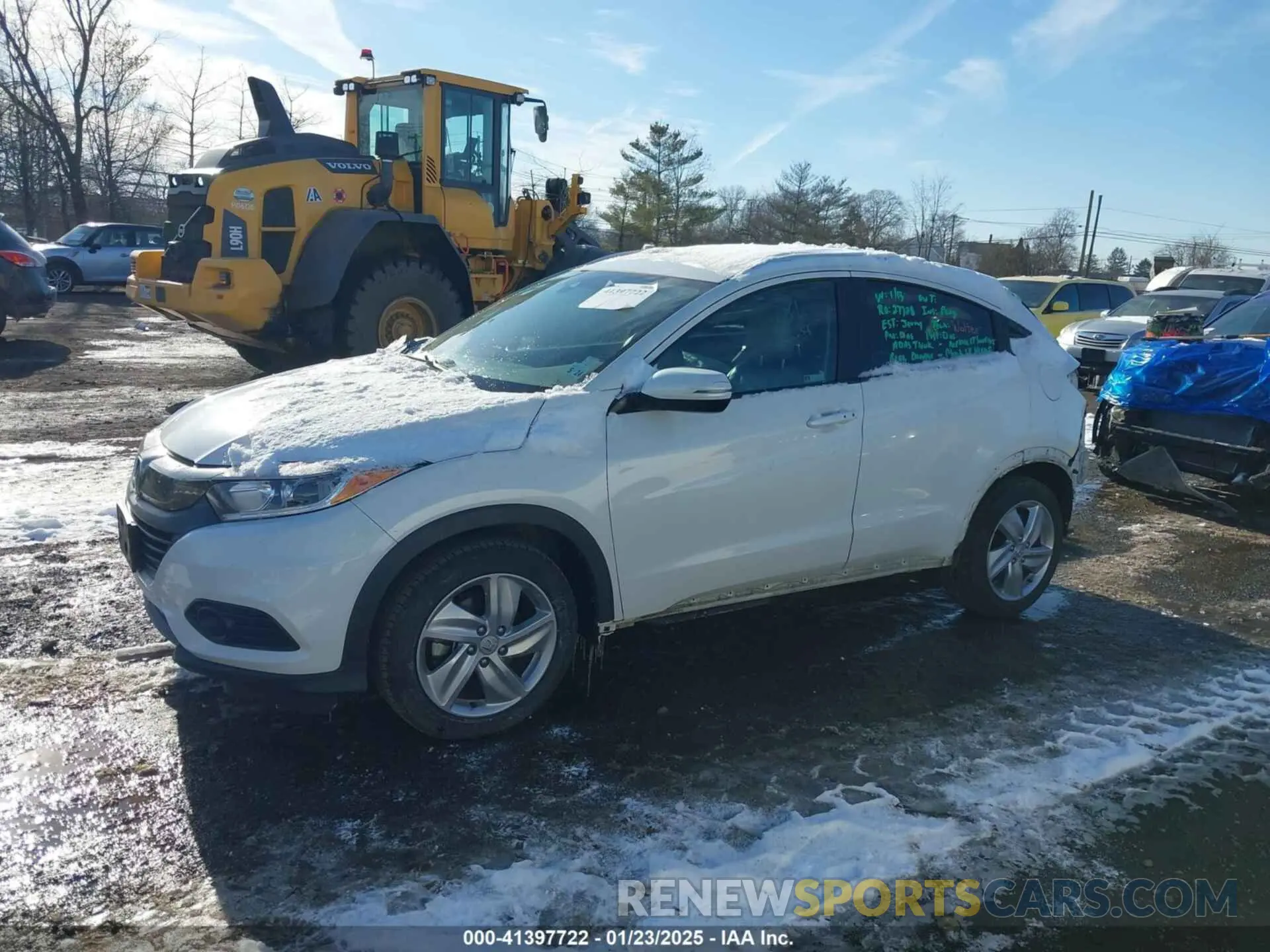14 Photograph of a damaged car 3CZRU6H71KM721096 HONDA HR-V 2019