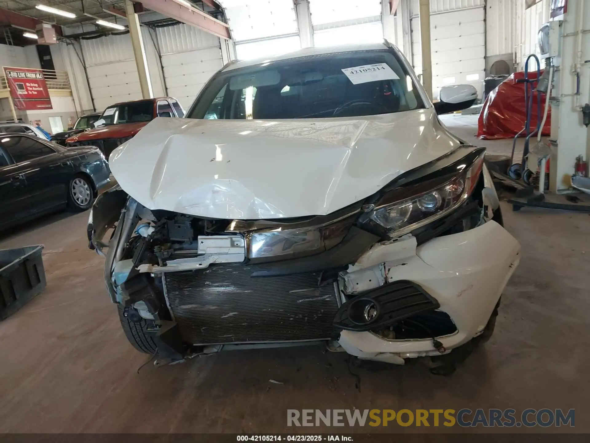 13 Photograph of a damaged car 3CZRU6H72KM716358 HONDA HR-V 2019