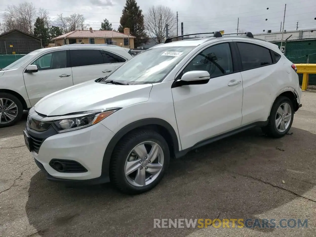 1 Photograph of a damaged car 3CZRU6H72KM721950 HONDA HR-V 2019