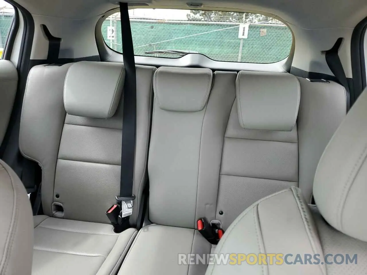 10 Photograph of a damaged car 3CZRU6H72KM721950 HONDA HR-V 2019