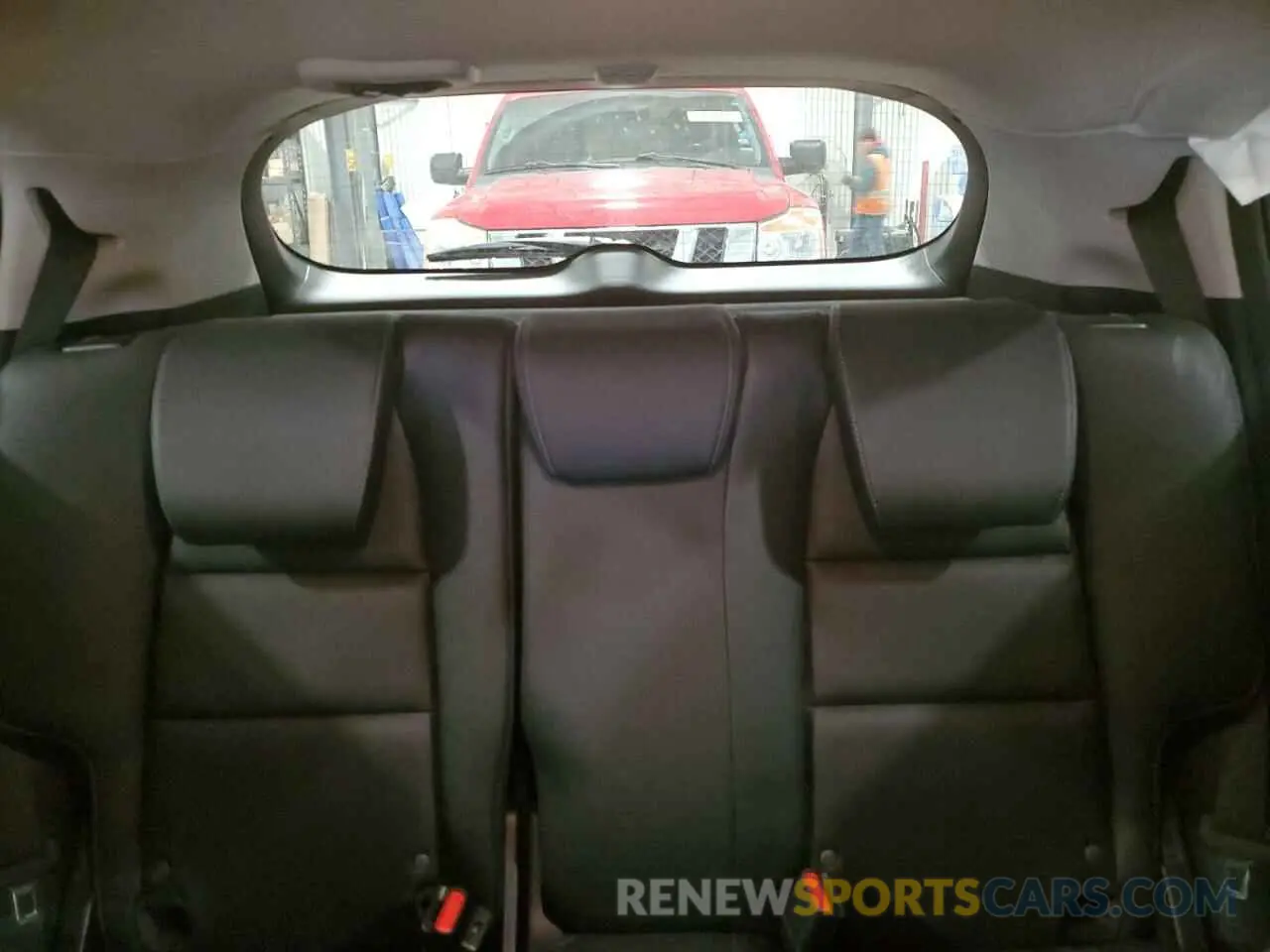 10 Photograph of a damaged car 3CZRU6H74KM703594 HONDA HR-V 2019