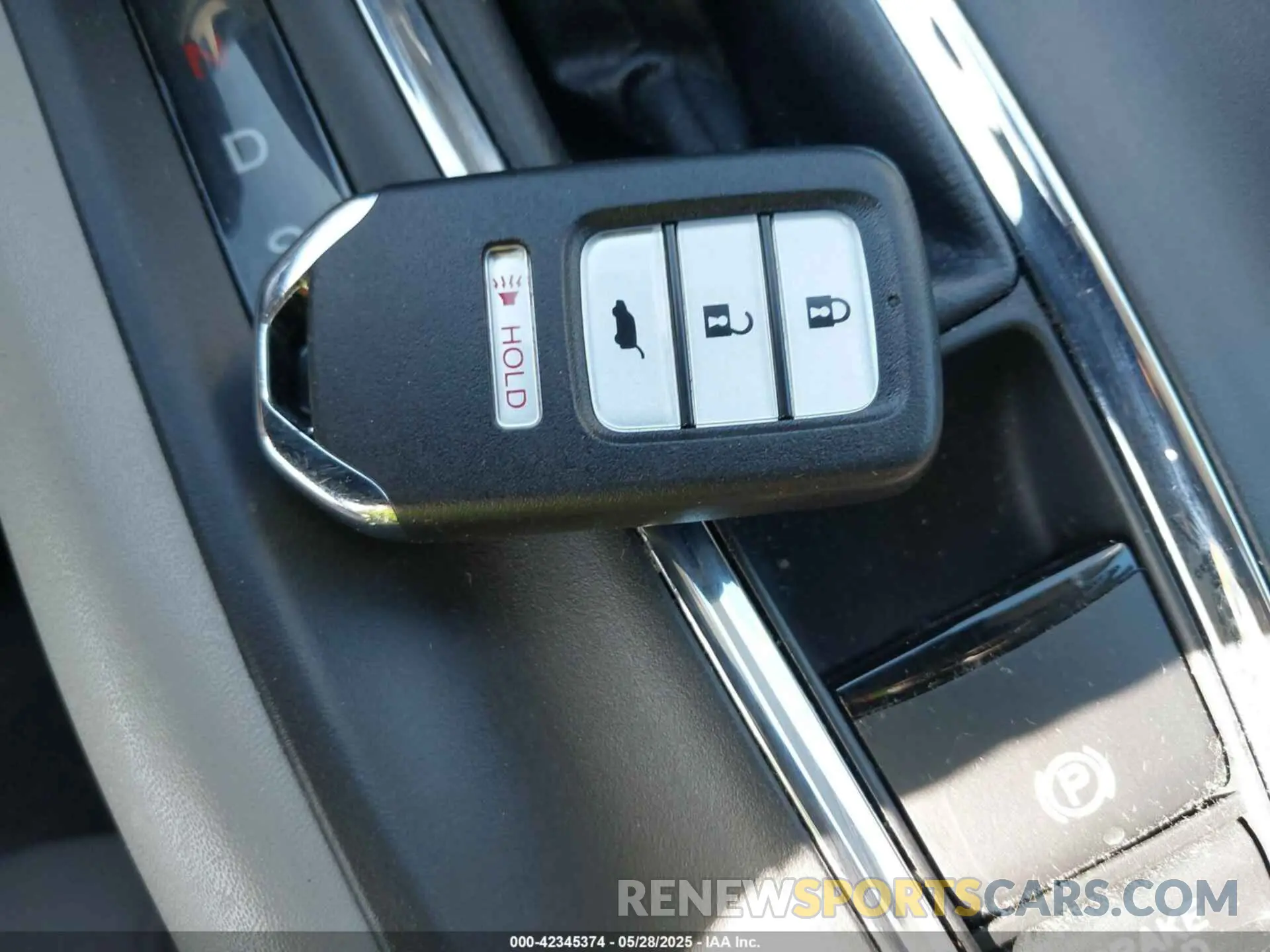 11 Photograph of a damaged car 3CZRU6H75KM727726 HONDA HR-V 2019