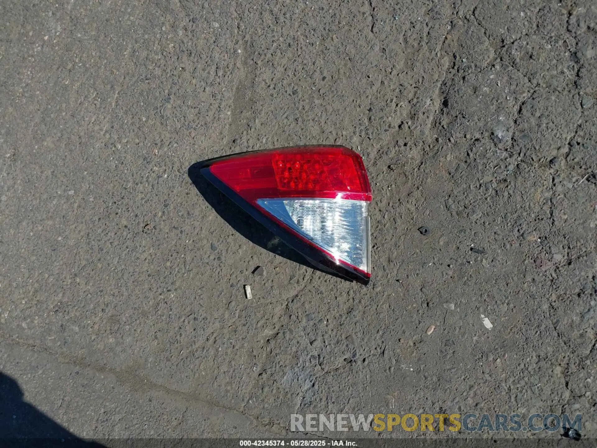 12 Photograph of a damaged car 3CZRU6H75KM727726 HONDA HR-V 2019