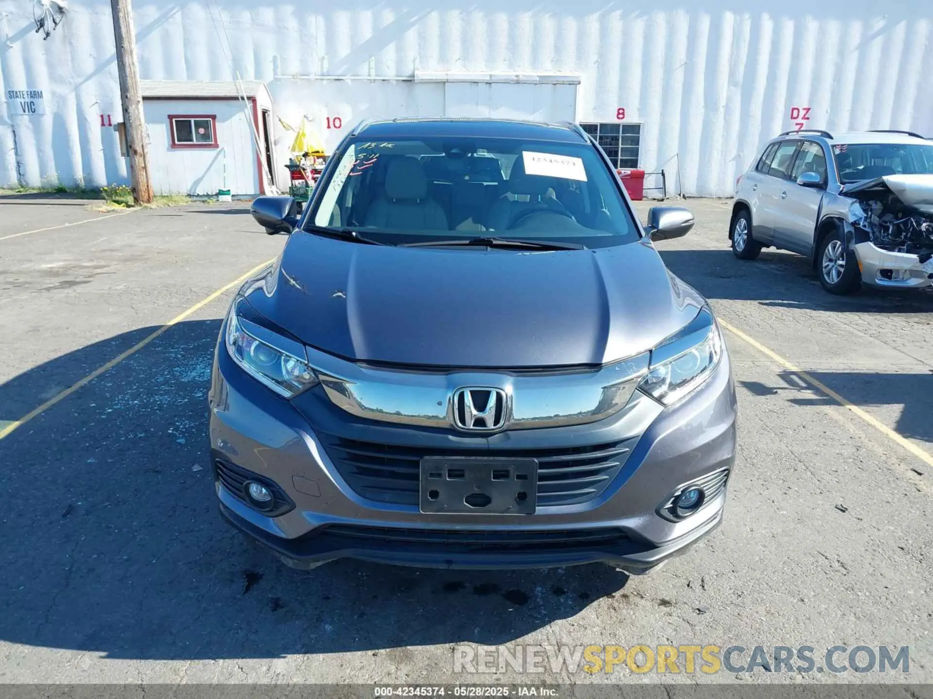 13 Photograph of a damaged car 3CZRU6H75KM727726 HONDA HR-V 2019
