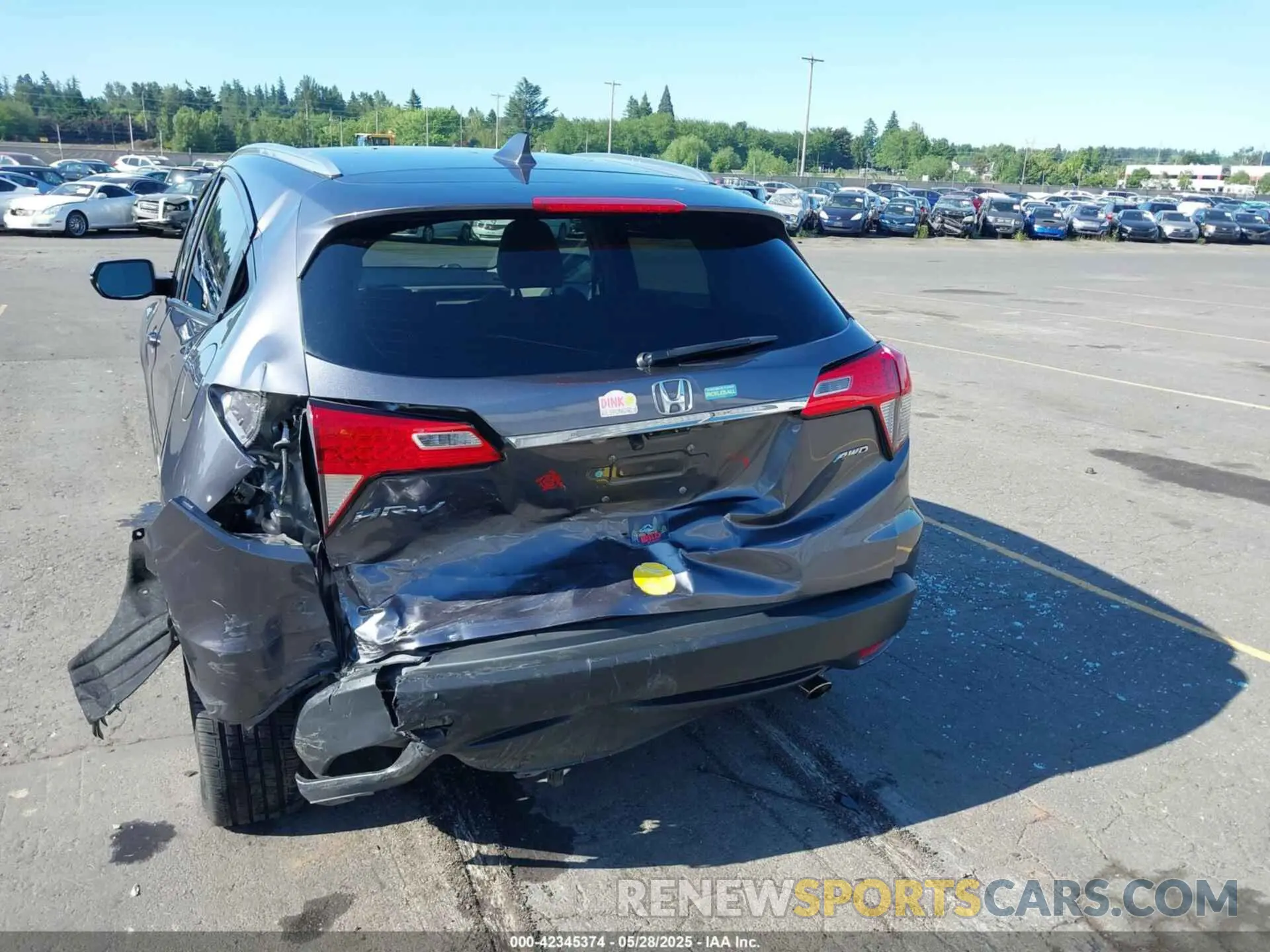6 Photograph of a damaged car 3CZRU6H75KM727726 HONDA HR-V 2019
