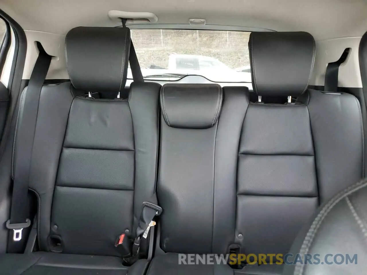 10 Photograph of a damaged car 3CZRU6H76KM716363 HONDA HR-V 2019