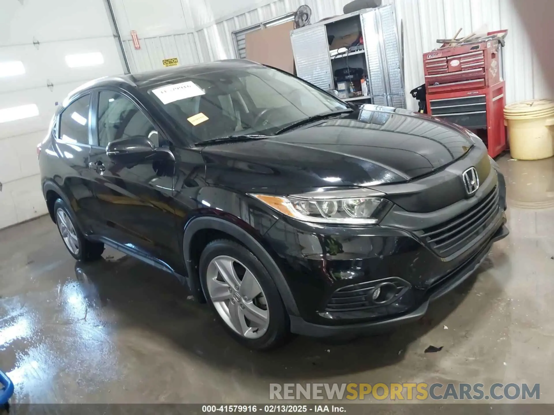 1 Photograph of a damaged car 3CZRU6H76KM723121 HONDA HR-V 2019