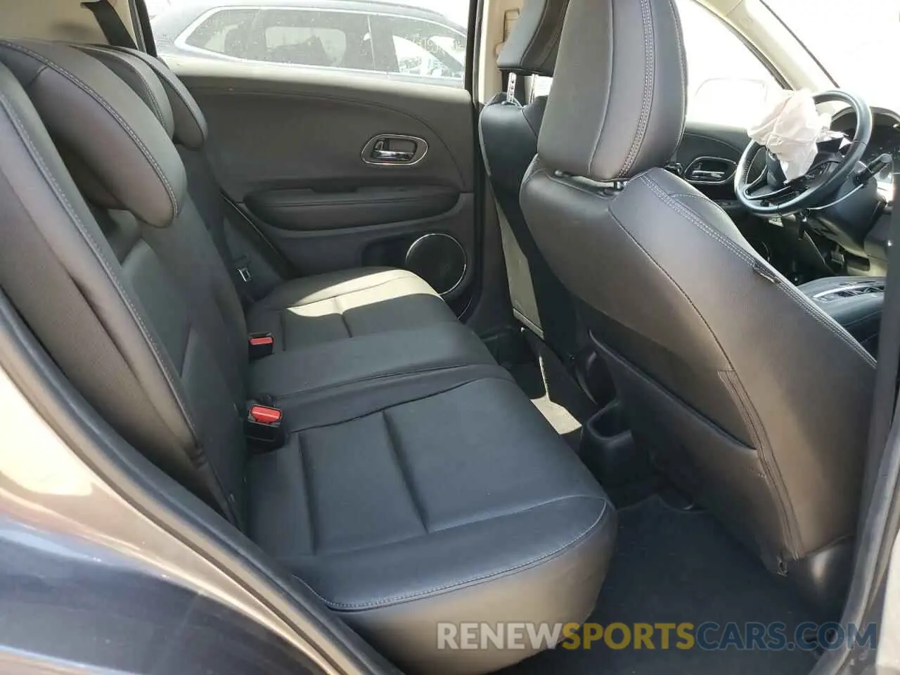 10 Photograph of a damaged car 3CZRU6H78KM724304 HONDA HR-V 2019